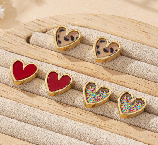 Gold Heart Post (3 options)